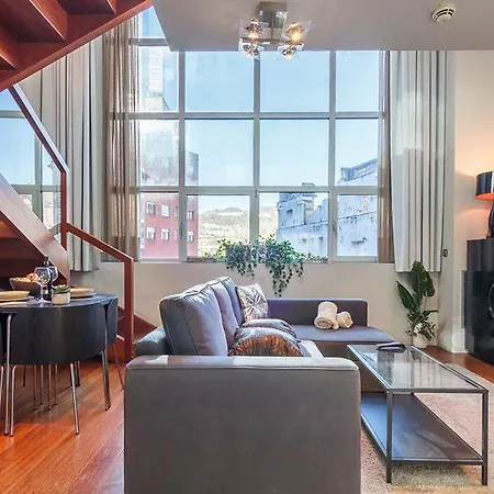 Daire Vivienda Turistica Duplex Isozaki-guggenheim *