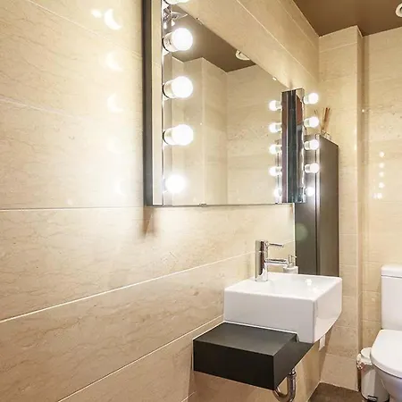 Vivienda Turistica Duplex Isozaki-guggenheim